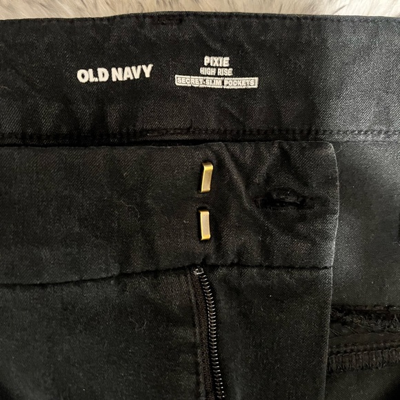 Old Navy Women’s Pixie Pants - Picture 3 of 4